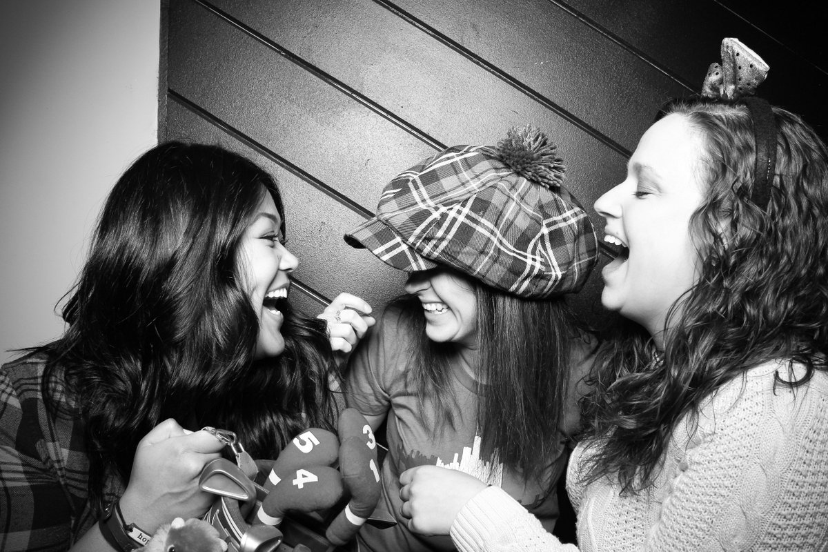 FotioCo's tweet photo. We LOVE the #StPaddysDay #photobooth pics from @FairwaysChicago https://t.co/Y1kJOl1ZQ5 #LincolnPark #ChicagoFood https://t.co/psC3tl5q8c