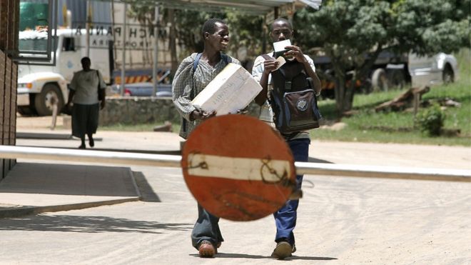 BBCAfrica's tweet photo. Ghana removes visa requirements for all African citizens - will other countries follow suit? https://t.co/cFKL8Dc2pI https://t.co/poixxr8gzN
