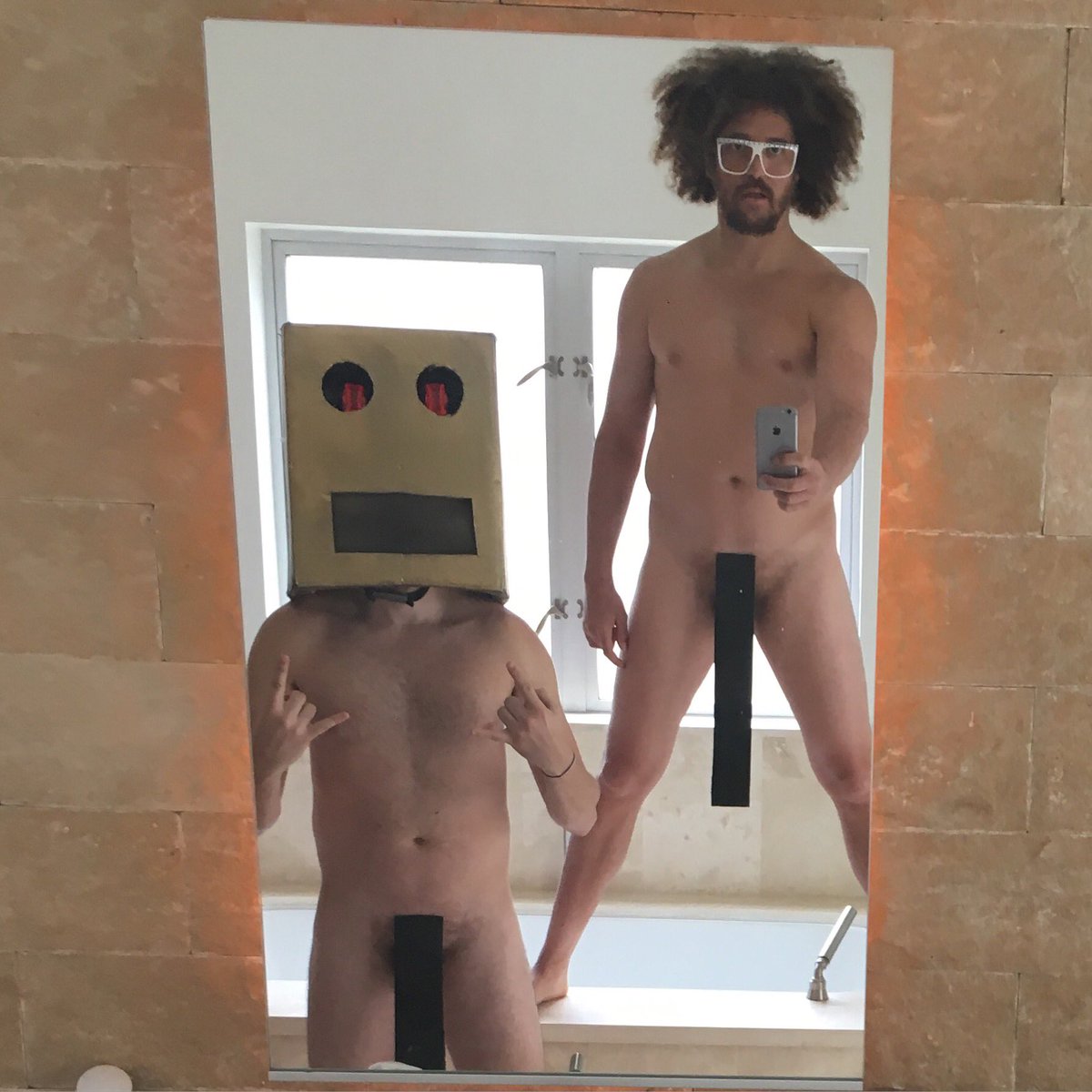 Redfoo's tweet photo. When you and your homie got nothing to wear. https://t.co/f20KannNPq