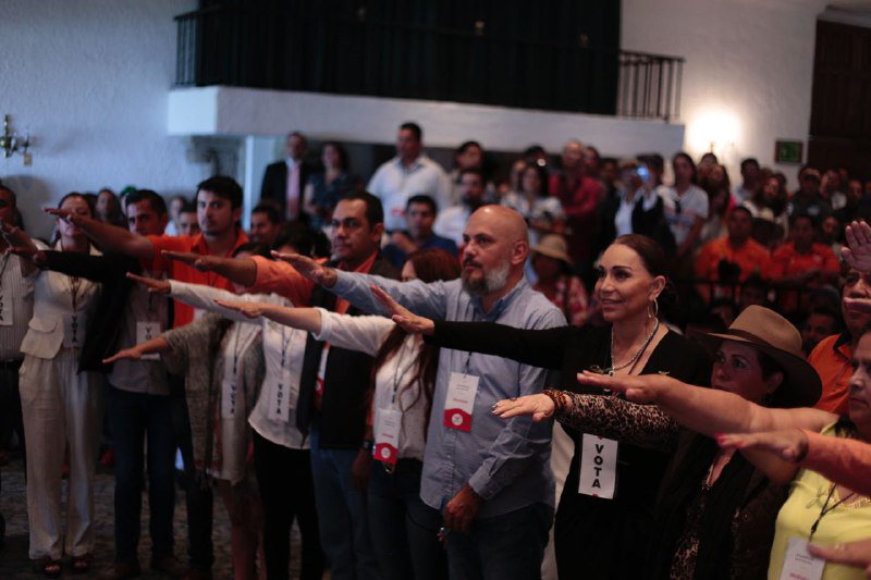 MovCiudadanoJal's tweet photo. Nuestros compañeros rindieron protesta como delegadas y delegados en #Tlaquepaque. Trabajaremos juntos por Jalisco. https://t.co/0hylfnPI3y