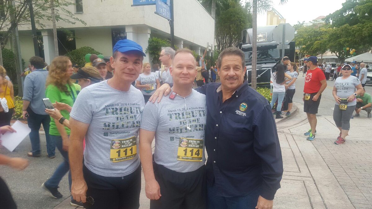 JosePepeDiaz305's tweet photo. Honored to be the Grand Marshall at the Tribute to the Military 5k #military5k #militaryrun https://t.co/1f1POeey2S