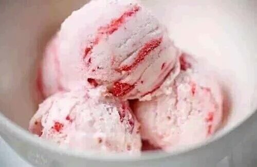 FoodSinner_'s tweet photo. Ice cream won't break your heart 💕 https://t.co/HSsL1iEKj8