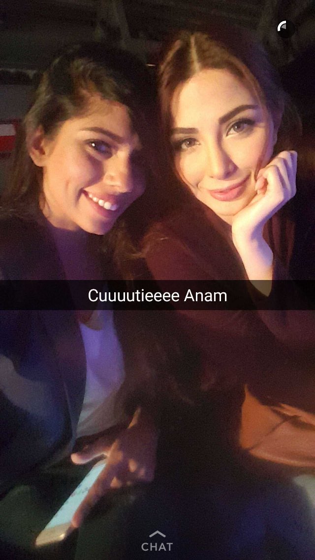 AyeshaHussain01's tweet image. models having fun together. @SabeekaImam @iMehreenSyed #pfdc2016 #lahore #pakistani #models