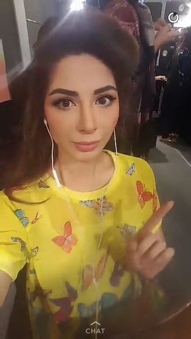 AyeshaHussain01's tweet image. models having fun together. @SabeekaImam @iMehreenSyed #pfdc2016 #lahore #pakistani #models