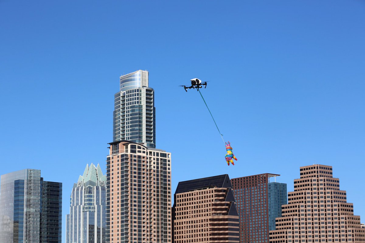 Hola! We're delivering free piñatas by drone to your #SXSW party! #SXSW2016 #flyingpinata 

flyingpinata.co