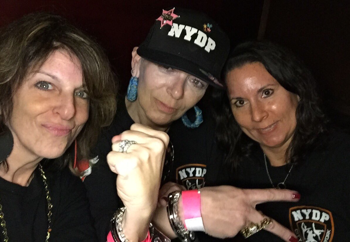 MOMZNDAHOOD's tweet photo. REPORTING FOR DUTY! #DecadeOfDance @DanceParadeNYC #DancePolice @MOMZNDAHOOD @tajlounge https://t.co/Jn4K6wHwS1