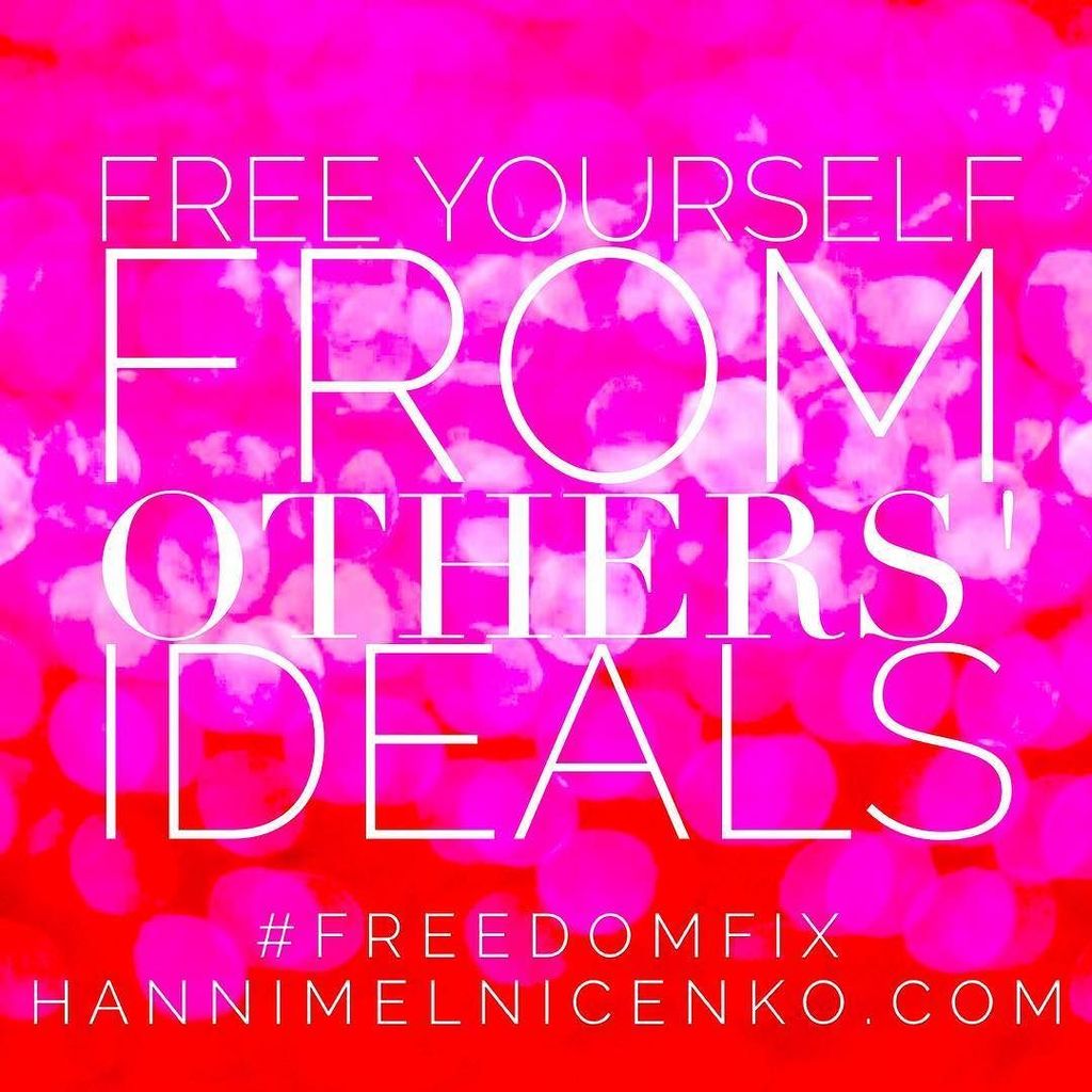HanniMartiniii's tweet photo. Free yourself from others' ideals #FREEDOMFIX #freedom #mindset #freedomcoach #beyourself … https://t.co/JaUUCeAKcQ https://t.co/jVkbTNeUZm