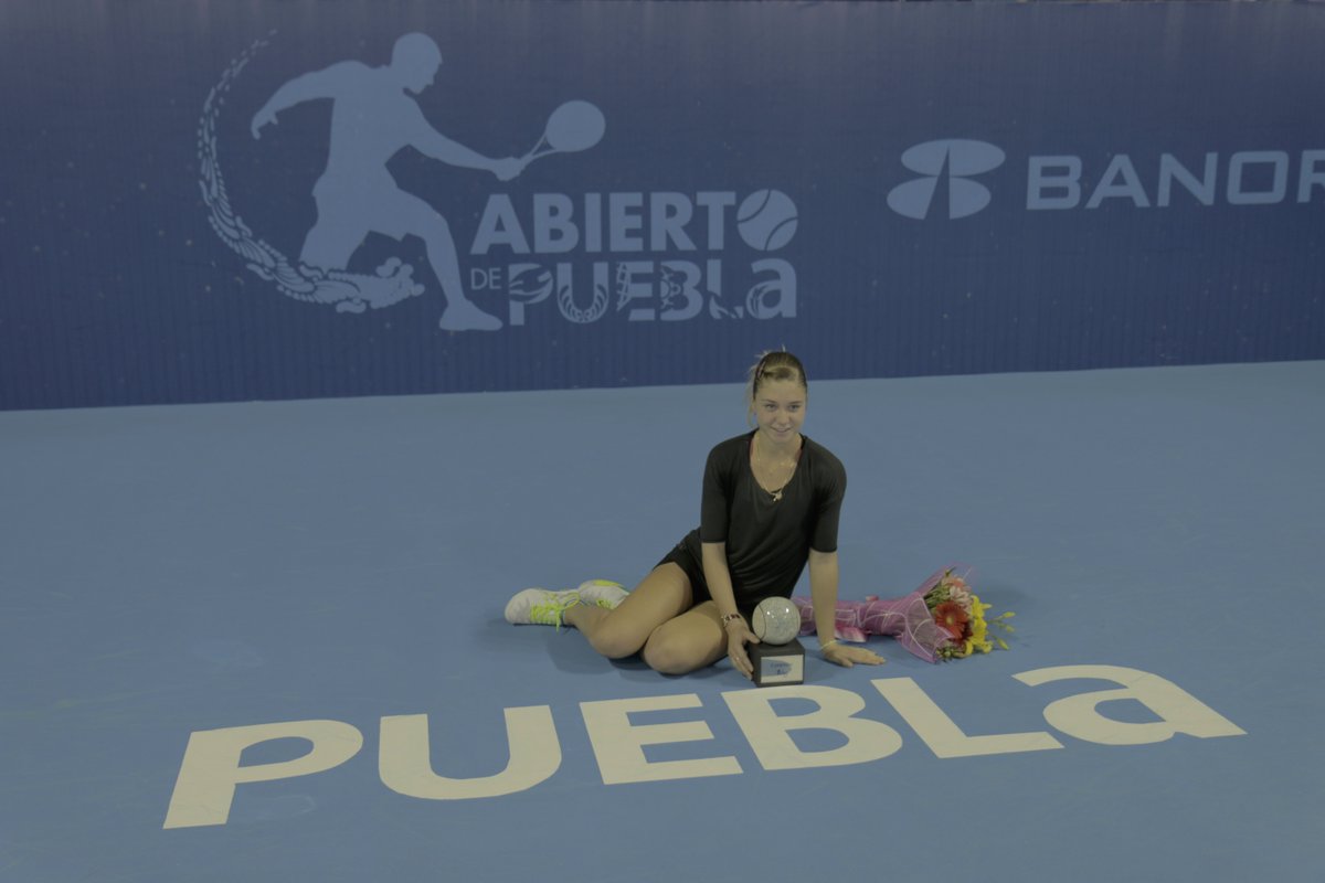 AbiertodePuebla's tweet photo. ¡Irina Khromacheva (RUS) campeona del #AbiertodePuebla 2016! https://t.co/fS2dkimTAV