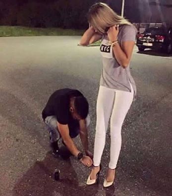 لكل رجال داخل بئيميل بنت