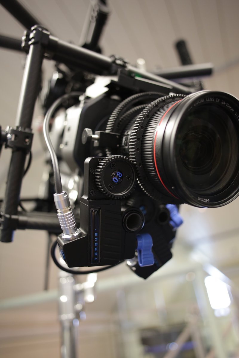 AerialMotion's tweet photo. 2 Axis #lenscontrol utilising the @freeflysystems #WEDGE and the #movicontroller. #movimethod #freeflyers https://t.co/D3w8SsSXr1