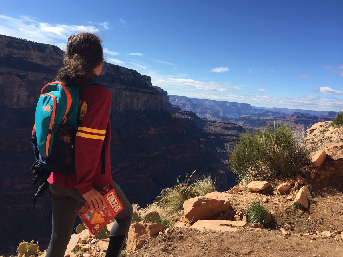 MariaBacciUSC's tweet photo. @cheezit ready for adventure? #munchmaniaentry https://t.co/H6Wq9fFcW7