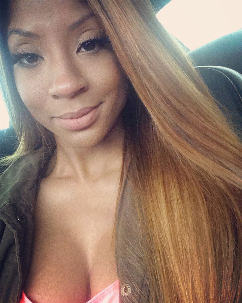 _PrettyElite_'s tweet image. Low key 💋