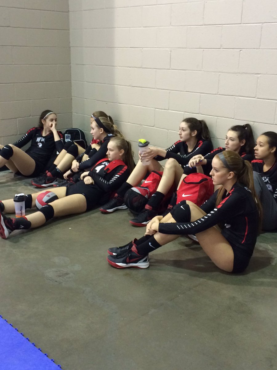 WIVBAcademy's tweet photo. 17 Red waiting for their court to start play.  #hourdelay. Tw https://t.co/GT6NqScvaM