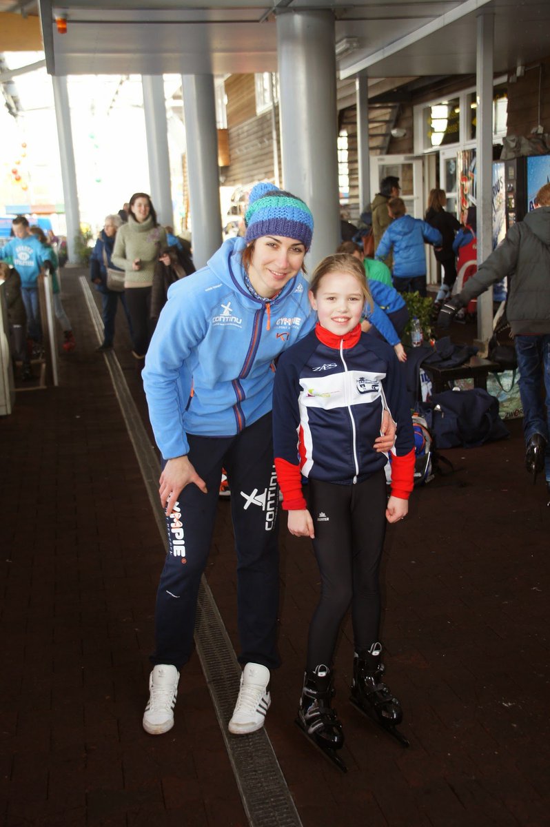 Liesbeth0's tweet photo. #margotbedankt we hebben van je genoten, veel geluk en geniet van alles wat op je pad komt!! https://t.co/yslFMJaVmi