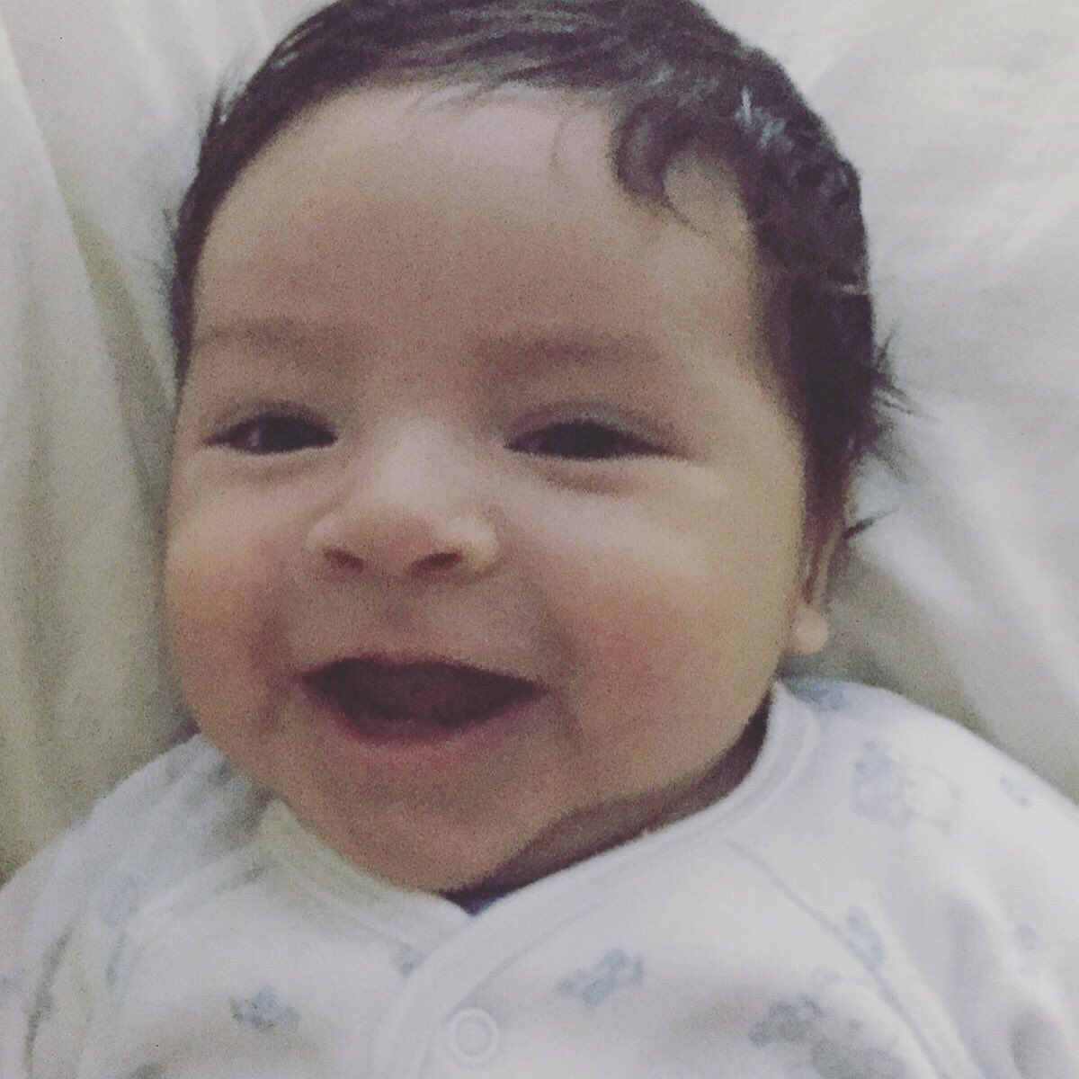 hrchc's tweet photo. Te amo mi campeón #BebeCool #bebe https://t.co/1cJxoTbdeO