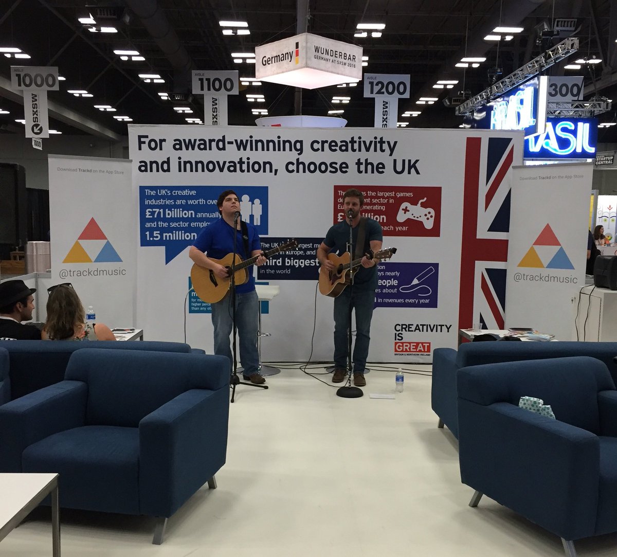 roobs710's tweet photo. Beautiful performance from David Dulcie with @trackdmusic at the UK Pavilion @UKTIUSA #UKatSXSW https://t.co/3TejanCxhE