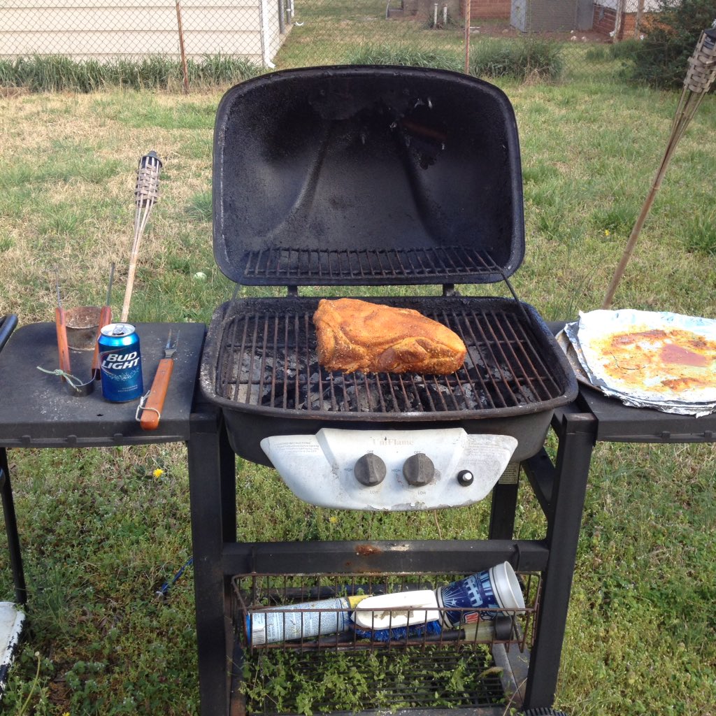 tatuclt's tweet photo. #SundayFunday https://t.co/hCBwJ7UZLD