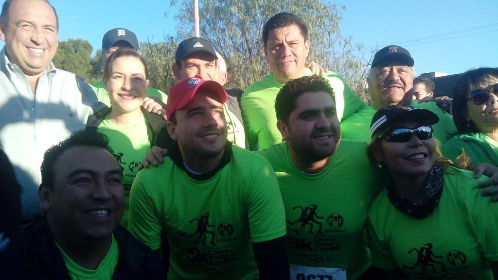 MTRamosArizpe's tweet photo. MT #RamosArizpe Presente en la Carrera #5kPRI #Coahuila #87Aniversario Siempre Activos y en Movimiento #PRIUnido https://t.co/LsYdfX5et8