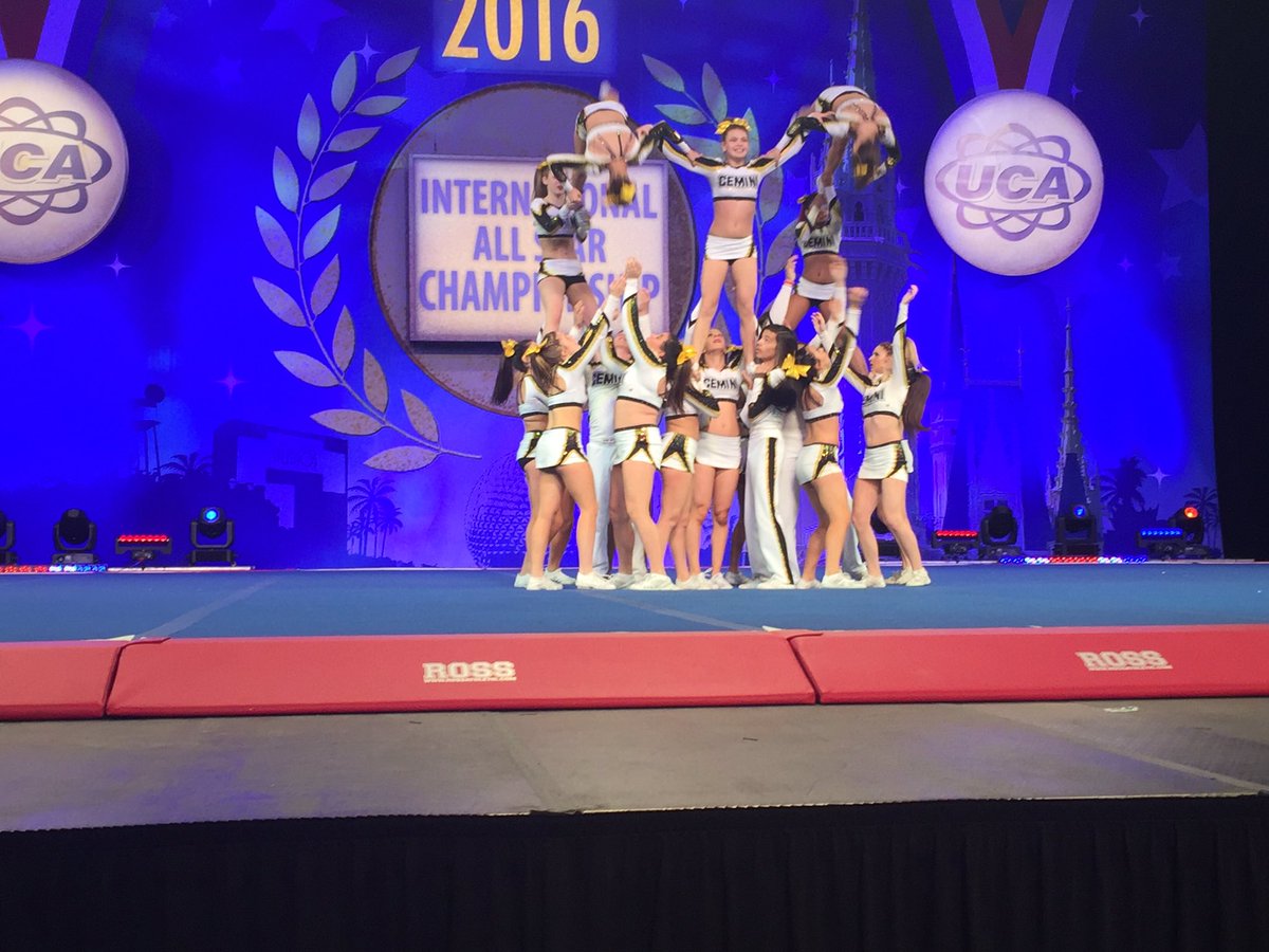 UCAupdates's tweet photo. World Cup Gemini opened up Small Sr Coed L4 A with SOLID stunts!! #UCAupdates https://t.co/qxOwERWYeD