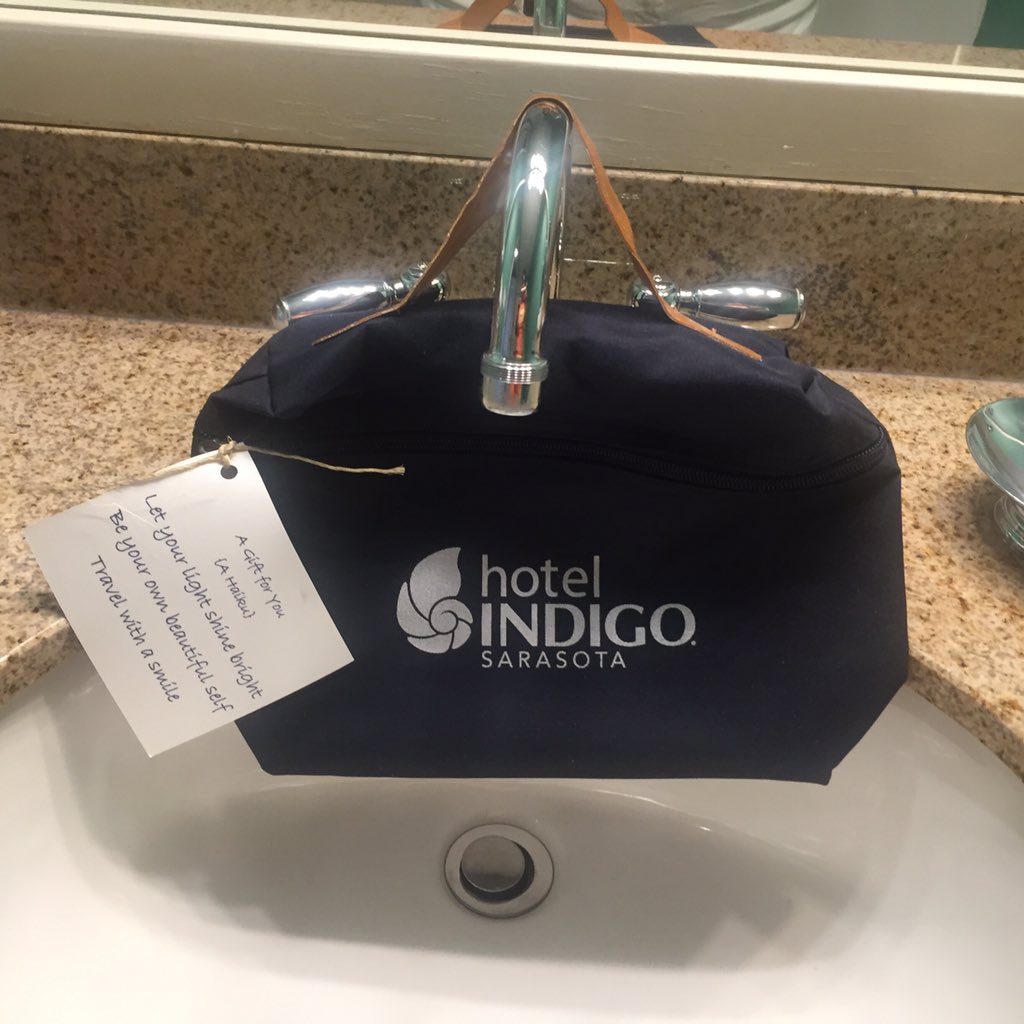 Cosmoexperience's tweet image. Nice to see these little gifts upon check-in. Thank you @hotelindigo Sarasota!