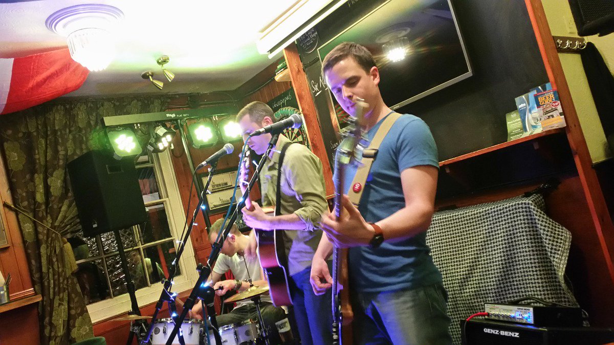 More superb music from <a href="/chalkdrawingsuk/">Chalk Drawings</a> at our #unplug&amp;play night at <a href="/CapeWarwick/">Cape of Good Hope</a> this evening!