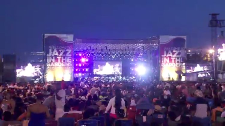 Big names, good food and music expected at #JazzInTheGardens next weekend. bit.ly/1WjiHKA?utm_me… https://t.co/Kpe2uKZc6z