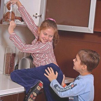 Girl: you want a cookie? 
Boy: naaa I'm more of a cake guy
