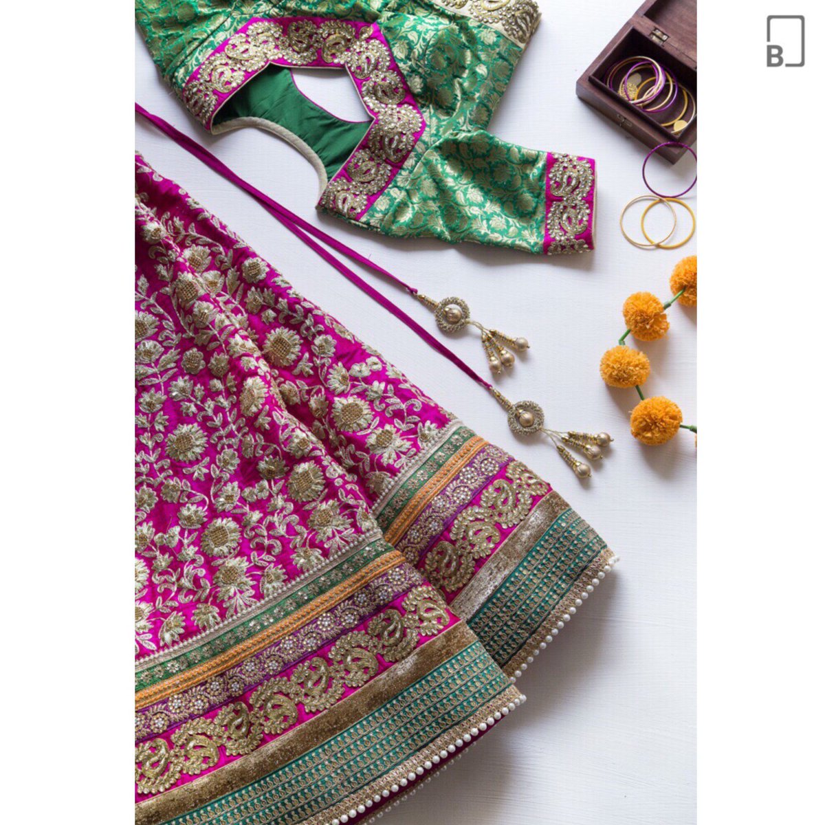 kyraandvir's tweet photo. Your daily dose of detail & color therapy | #makingcustomaccessible π¨ https://t.co/tlAWE4maEs