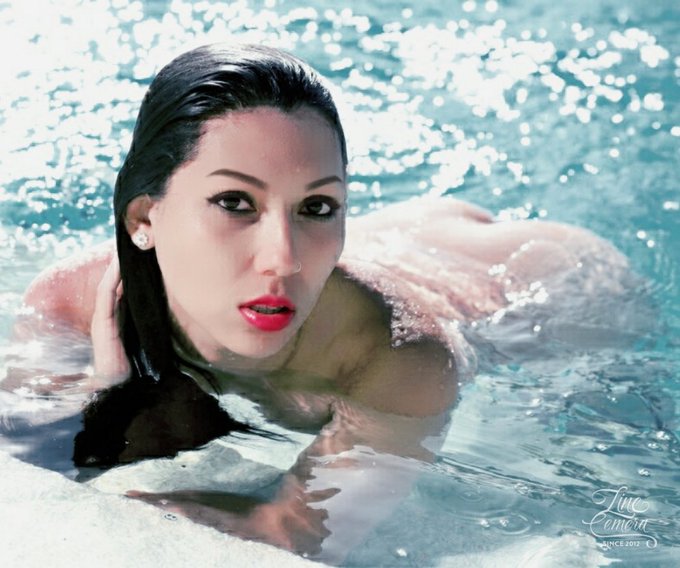 Buenas noches mis amores #KissesChocolate @valentinasweetx https://t.co/nvTsXDERpW<a href="/tag/kisseschocolate"class="tags">#KissesChocolate</a><a class="tags" href="/tag/valentinasweetx">@valentinasweetx</a>