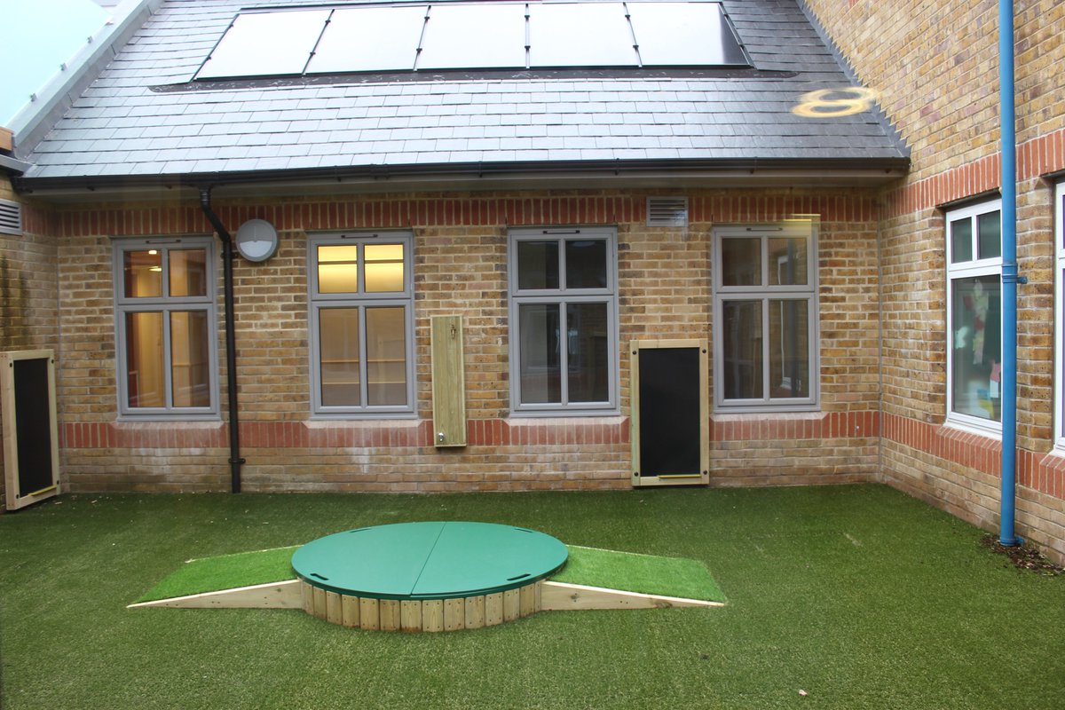 Twick Mums tweet media