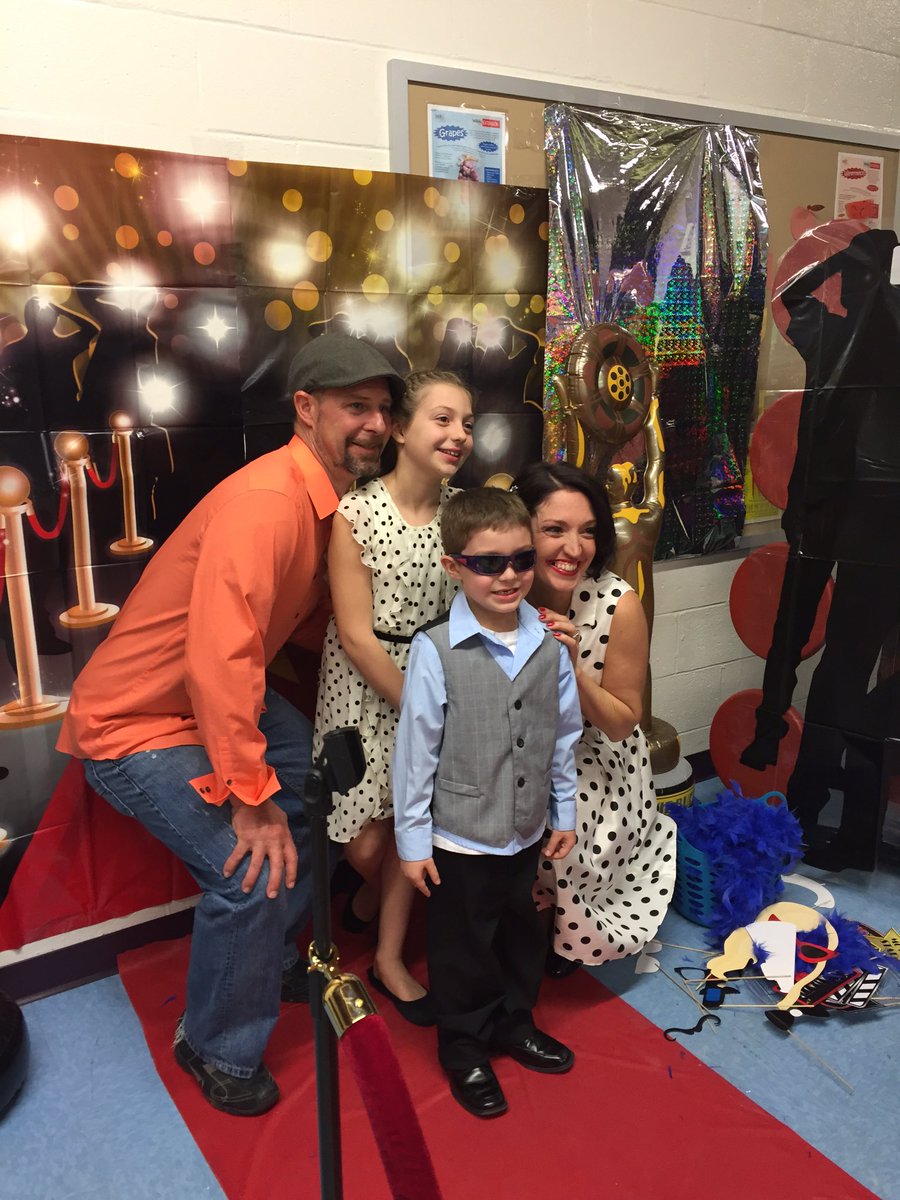 souleschool's tweet photo. Great smiles on the red carpet at Soule School! https://t.co/PDcEgOhPWK