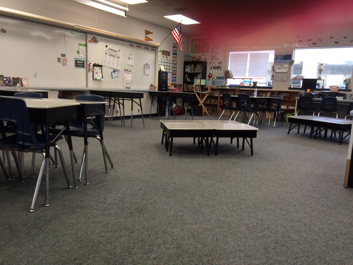 CheleOh's tweet photo. On the road to flexible seating. #needcolor #needpillows https://t.co/sujIv0dSzo