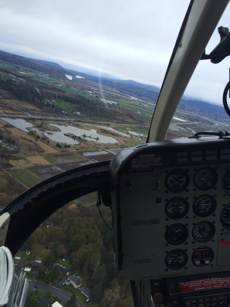 luisaalvarez95's tweet photo. First helicopter ride! #girlsfly2 #coolthingsjournalistsdo https://t.co/fBYtyA6fap