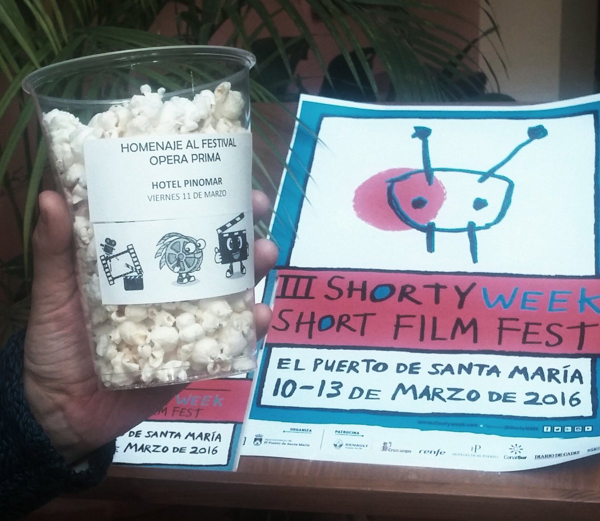 Ana Burbujaca tweet media