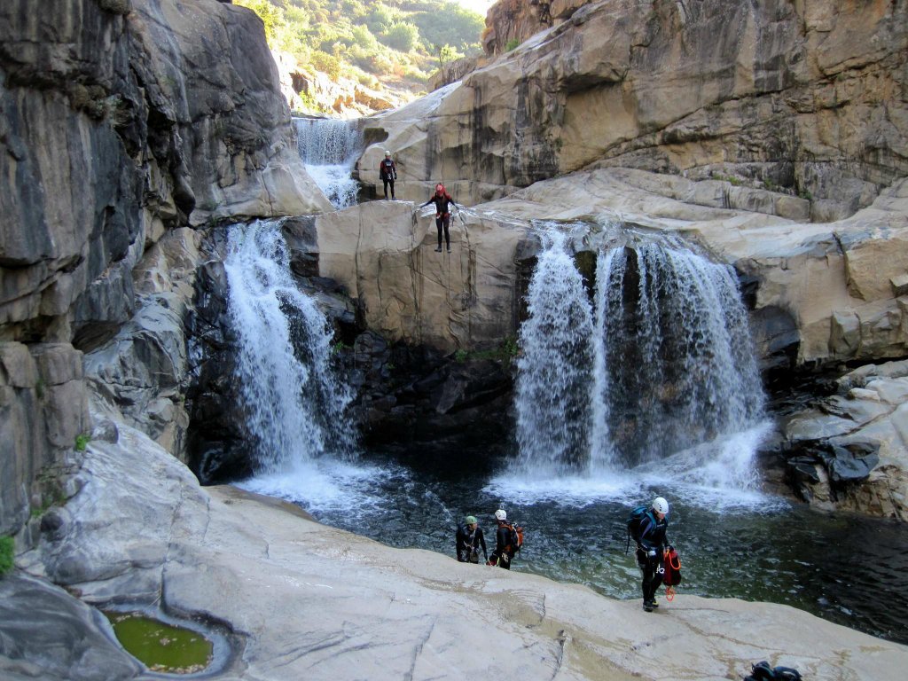 BrownsGuides's tweet photo. Canyoneer in AZ, UT, NC and other State #Canyoneering #Climbing https://t.co/iPSgNYgt1K https://t.co/BuPJBAcyJh