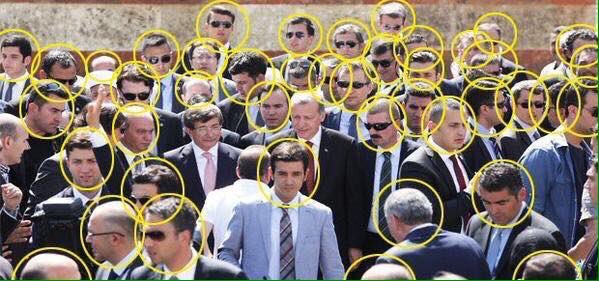 Yüzlerce koruma ile dolaşan Erdoğan ve Davutoğlu'na göre Türkiye güvenli bir ülke!