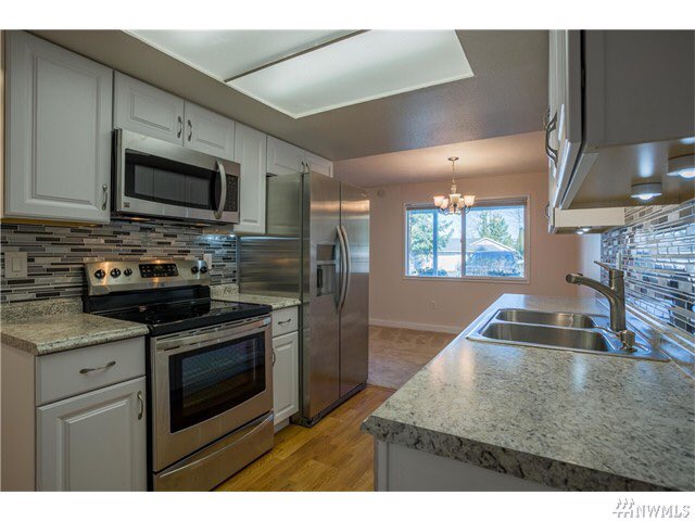 Windermere98052's tweet photo. #OpenHouse 3-5pm    8516 9th Place NE, #LakeStevens 98258 @bigfrog50 #windermere #forsale https://t.co/5PcYj1Q8Ih