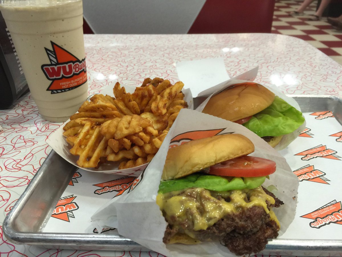 Shepp67's tweet photo. @WuBurger @shakeshack THIS is how you do it!! #WuBurger https://t.co/4sEQTnMrl9