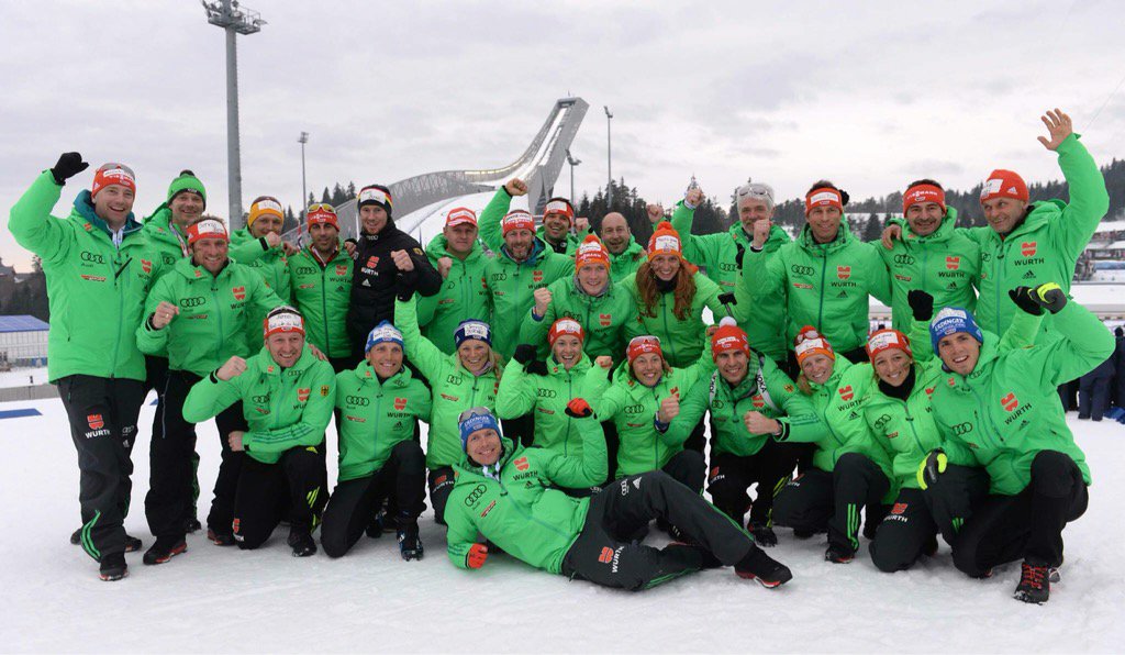 Tolles Abschiedsfoto mit dem Mann des Tages Birnei und einem absolut geilen Team👍✌️!