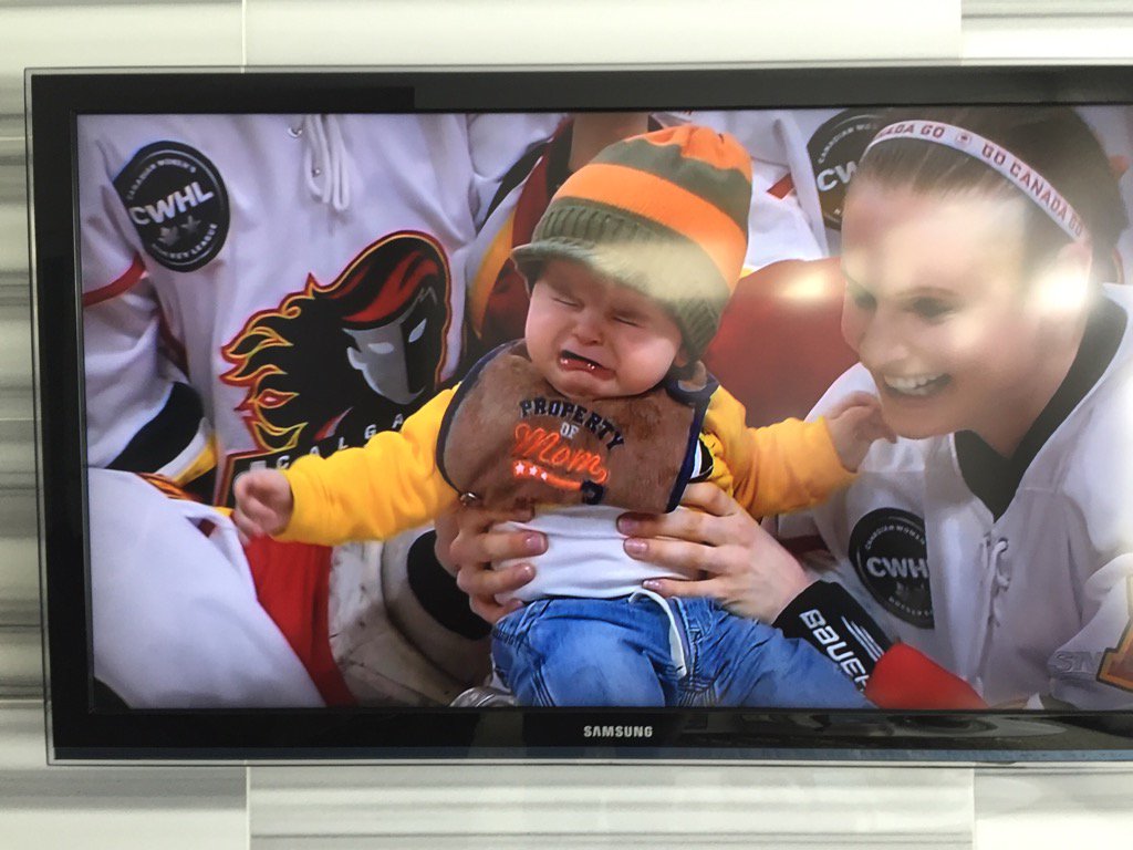 Manifesto_Sport's tweet photo. Best moment of the year for baby Calder and @Mikkelson12!
The Clarkson Cup goes to @InfernoCWHL @TheCWHL https://t.co/wtwKc7zUcm