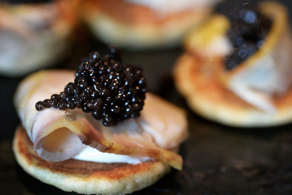 facundo_caviar's tweet photo. Polanco Caviar, smoked sturgeon, blini, creme fraiche. By Tommy Perlberger for Bodega Garzon opening. #top #caviar https://t.co/uzmHuHGrZD