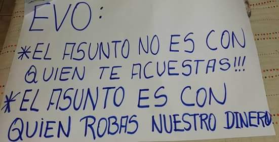 Sumaj_Warmi's tweet photo. ¡¡¡Así de clarito Evo!!! #DamaDeAzul #EvoTráfico https://t.co/5FVQjPd6zR