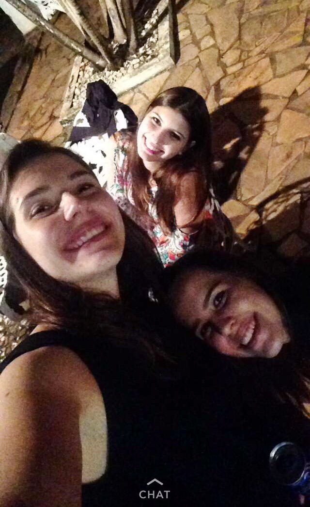 Duda_benetti's tweet photo. Mantendo a boa conduta #fazquadradinho @thaisdelamagna_ @awnmari_ https://t.co/zbU4TAEymg