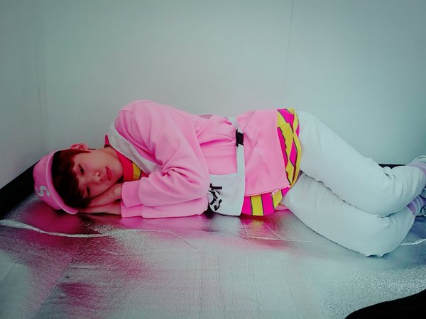 6ASEUTRO's tweet photo. [#산하] 생방송 기다리는 중!! #쇼챔피언 #아스트로 #숨바꼭질 https://t.co/8GzUGUeLrh