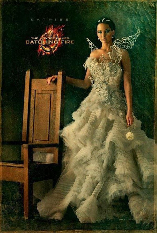 mcgt007's tweet photo. Katniss Everdeen (J-Law)wearing a stunning wedding dress w/ Swarovski crystal-covered corset designed by Tex Saverio https://t.co/nWttgqYcDv