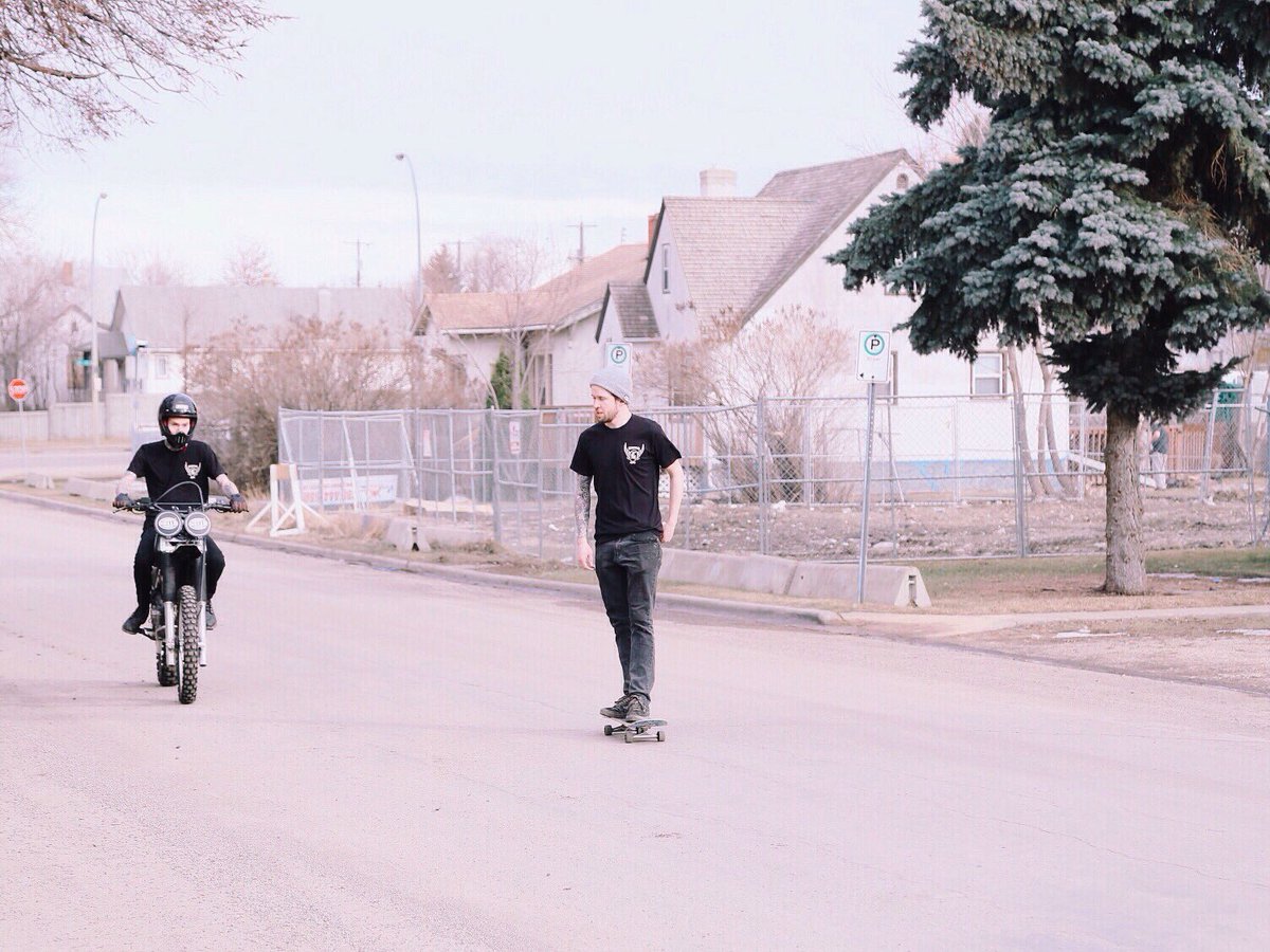 Randee (@randeearmstrong) on Twitter photo 