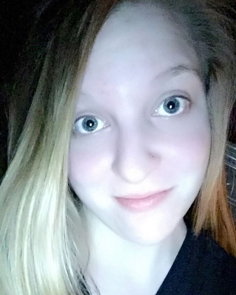 TheCaringTimes_'s tweet image. #goingbacktowork #soready #cnalife #cantwait 👍👊💉💊🌡 by courtneygrace777