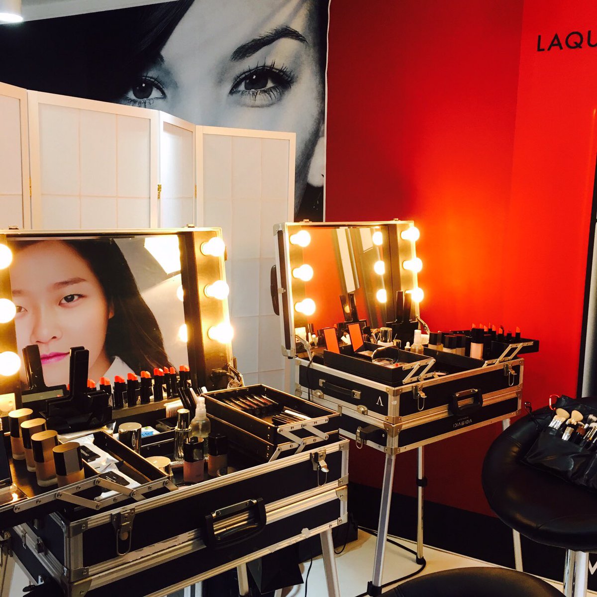 twt_sia's tweet photo. #sia2016 #SIALOOK #DDP #AWESOMEPIG #์ด์ธํผ๊ทธ SIA LOOK Style Session OPEN! 14 12:00-22:00 / 15 12:00-17:00 https://t.co/DXSRGB00Zl