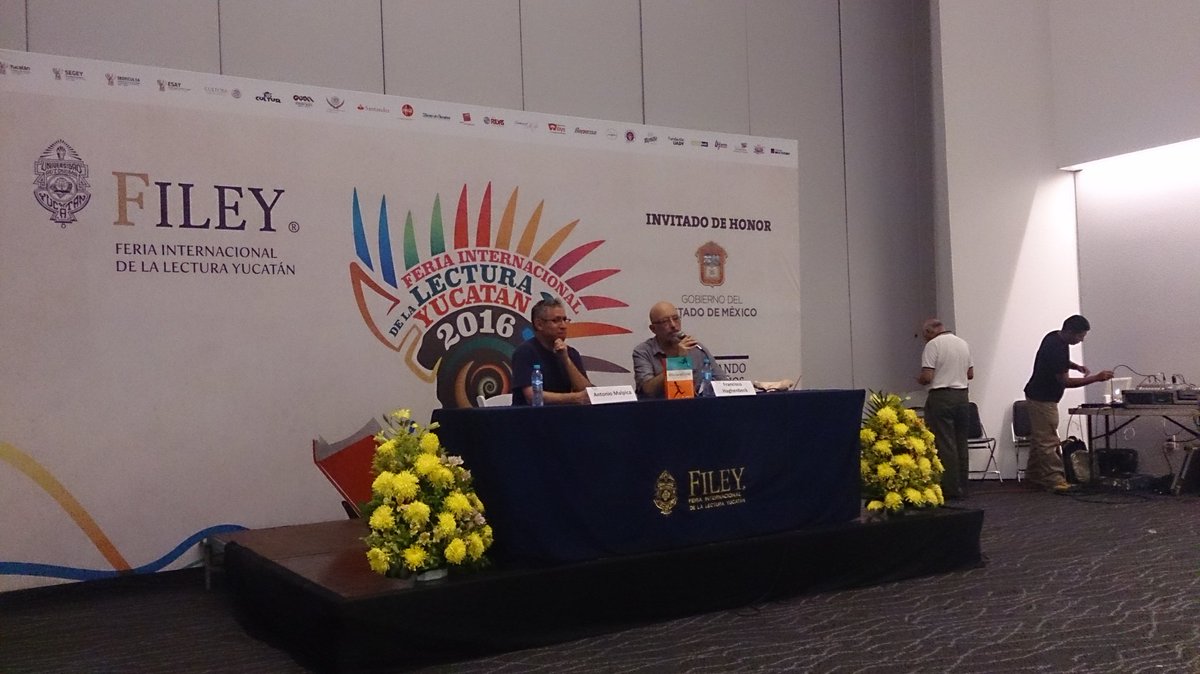 AdictoALibros's tweet photo. Presentación #MasGordoElAmor de @T_Malpica @OceanoMexico @FILEYmx #SoyFiley #SomosFiley #ViveFiley https://t.co/xptmZLoGUD