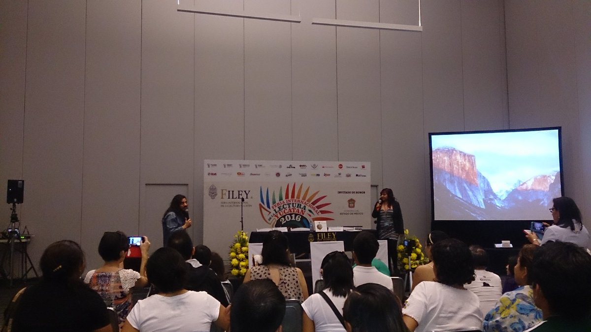 AdictoALibros's tweet photo. Presentación el Principito ilustrado Juan Gedovius @megustaleermex @FILEYmx #SoyFiley #SomosFiley #ViveFiley https://t.co/RgiAq910lU